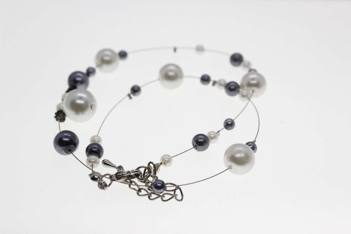 Necklace -  Silver Tone Pearly and Black Beaded Necklace on Gut . Assorted Sizes - ML2588