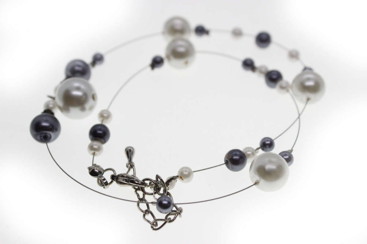 Necklace -  Silver Tone Pearly and Black Beaded Necklace on Gut . Assorted Sizes - ML2588