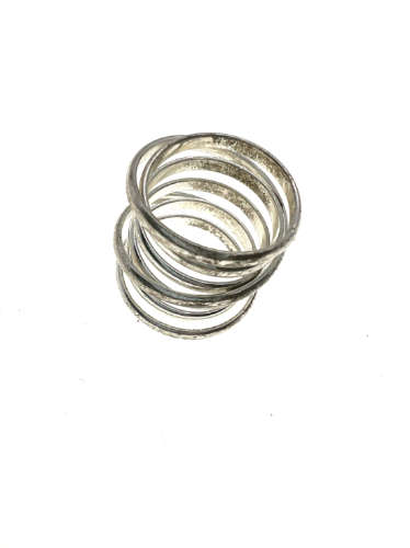 Ring - Vintage Silver Tone Spiral Ring - ML2195