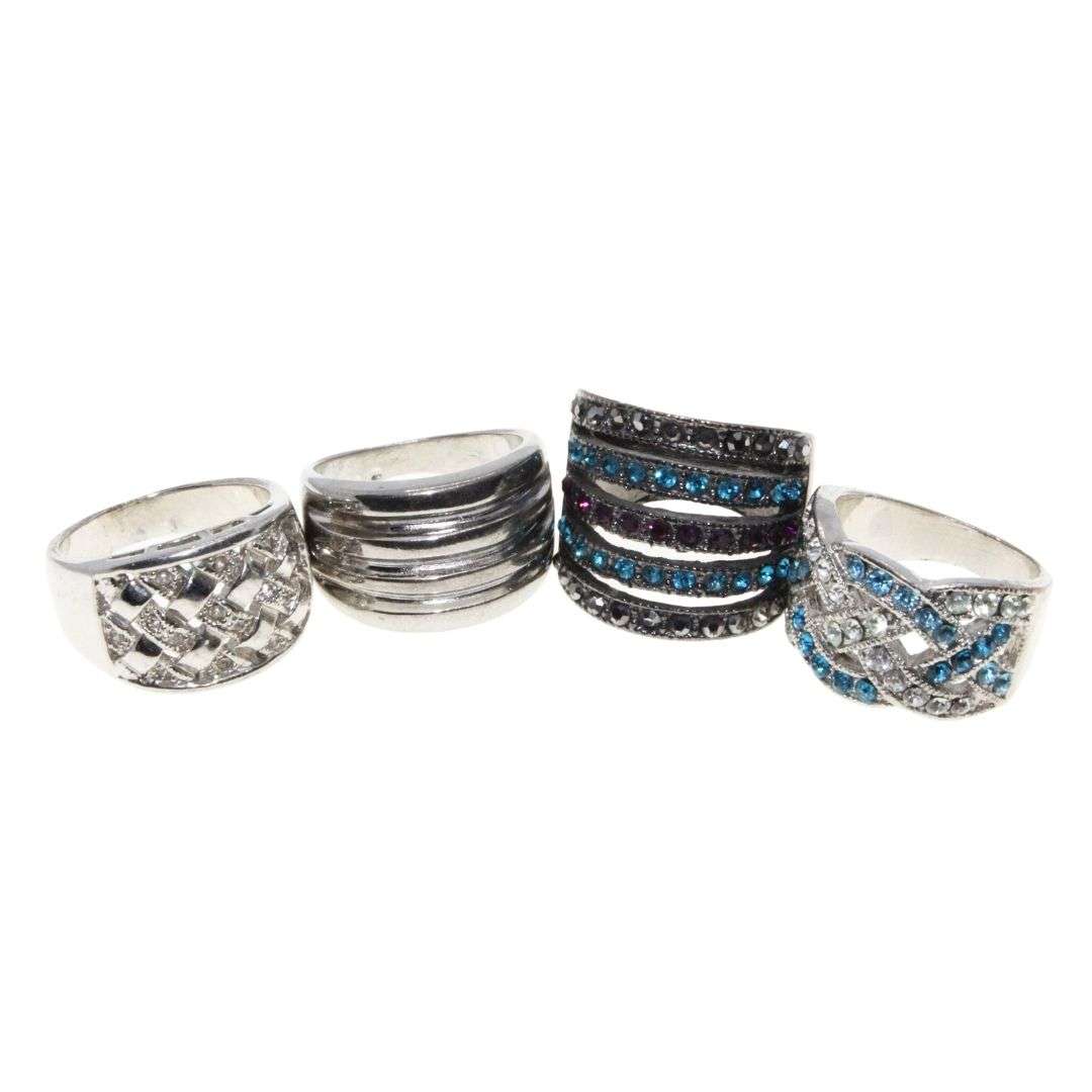Ring - 4 x Silver Tone Sparkly Rings - All one size - ML3192