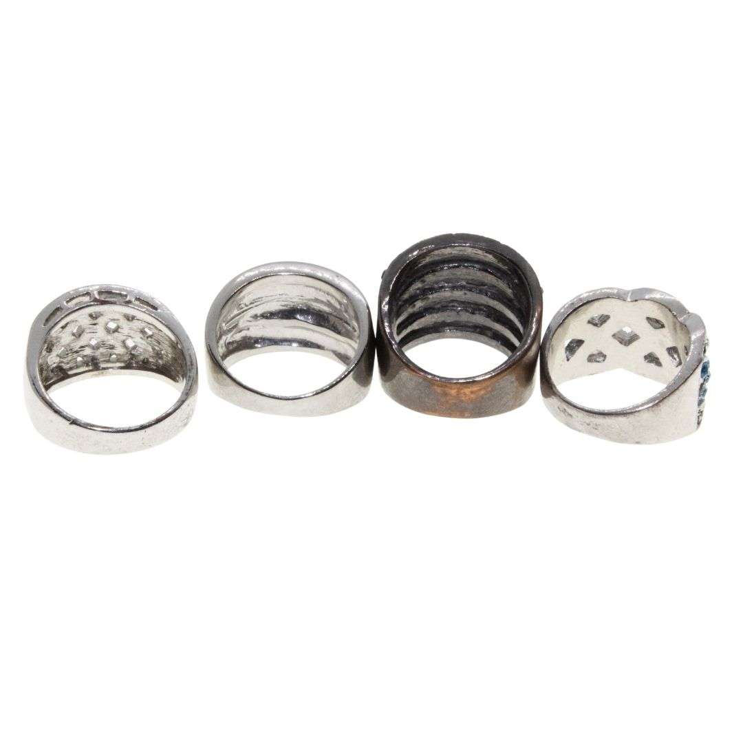 Ring - 4 x Silver Tone Sparkly Rings - All one size - ML3192
