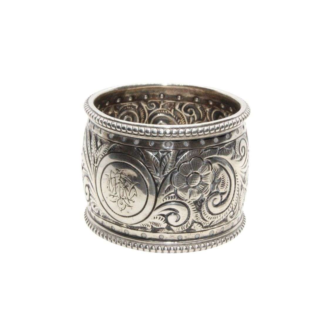 Napkin Ring  - Antique Sterling Silver Decorative . Hallmark London 1925. Maker crsc - ML3506