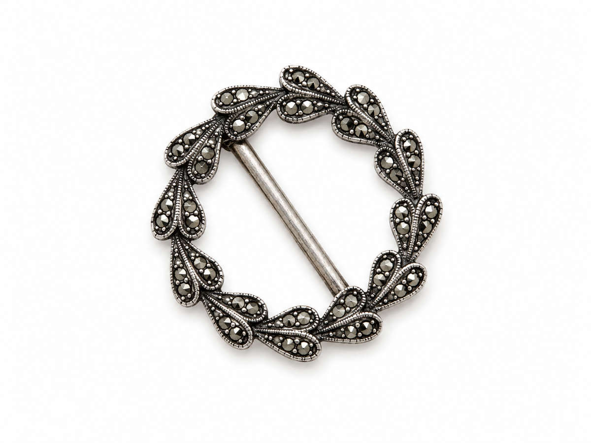 Silver Tone Marcasite belt buckle - ML3722