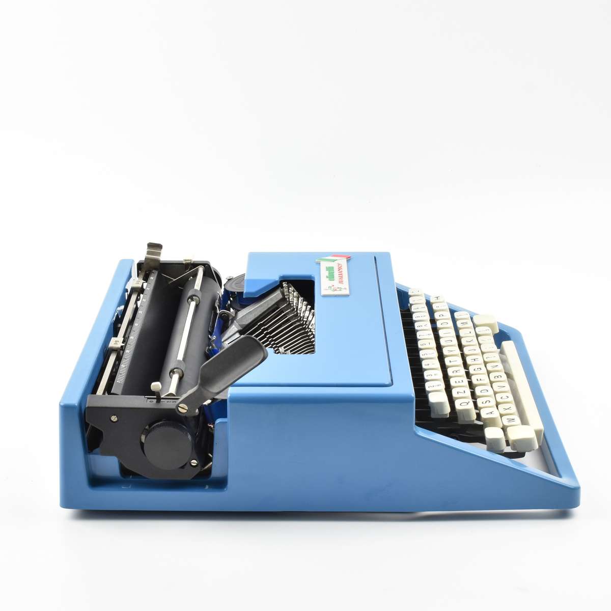 Olivetti Italia 90  Portable Typewriter