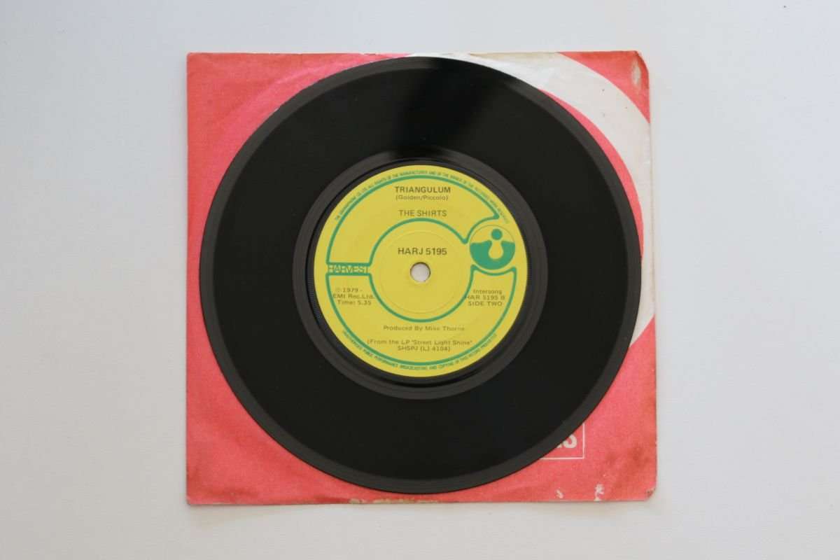 The Shirts - Triangulum (7") (VG/Gen)