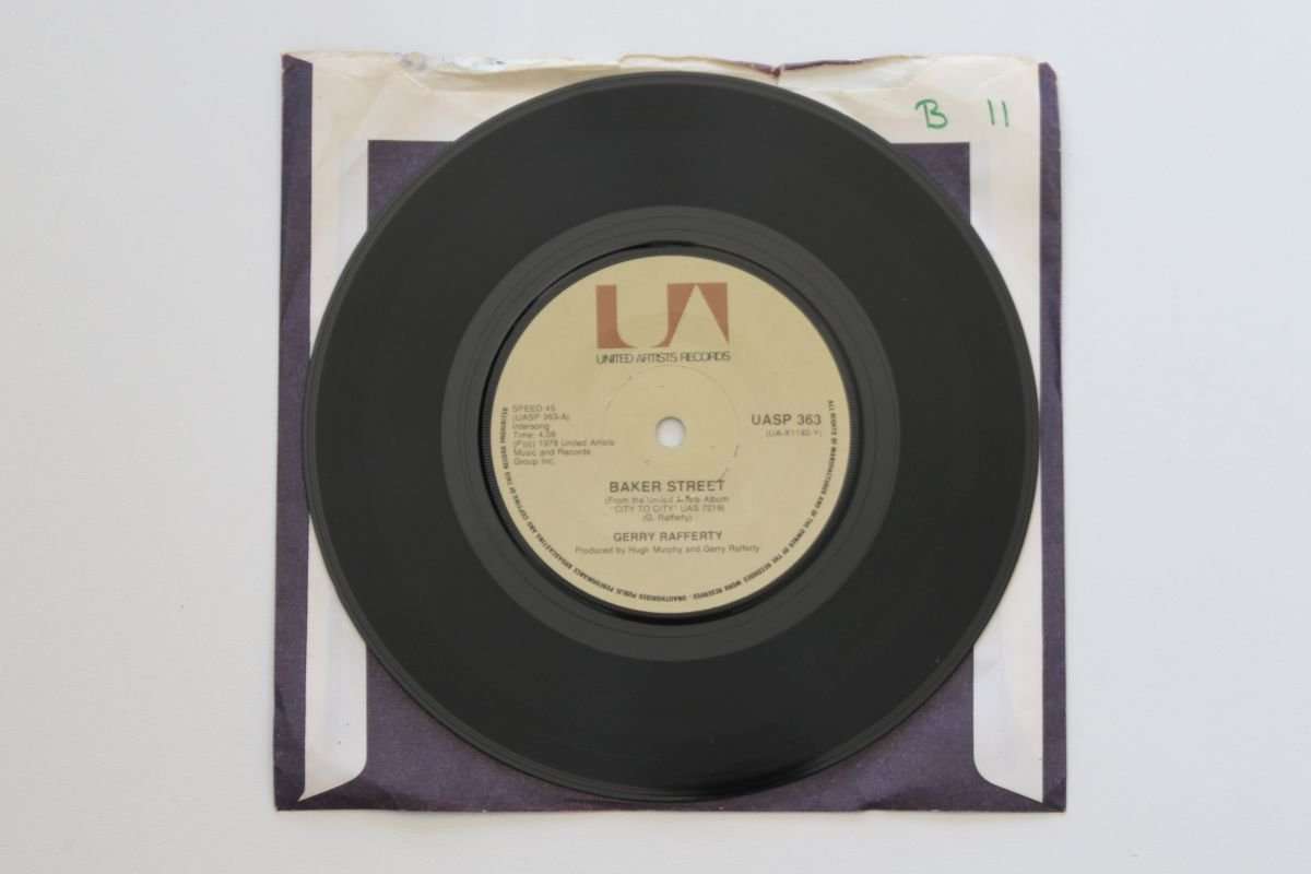 Gerry Rafferty - Baker Street (7")(VG/Gen)