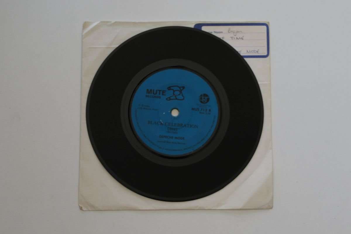 Depeche Mode - A Question Of Time (7") (F/Generic)