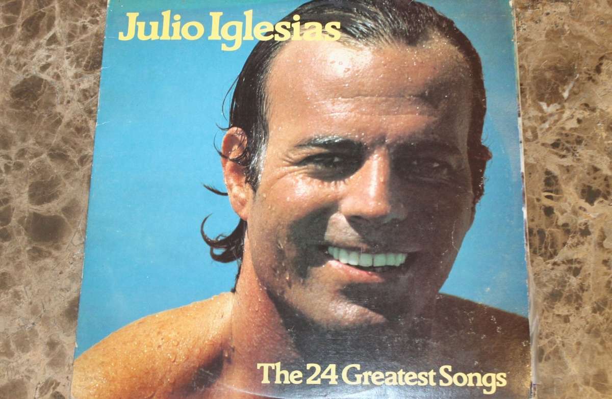 Julio Iglesias - The 24 Greatest Songs (G+)