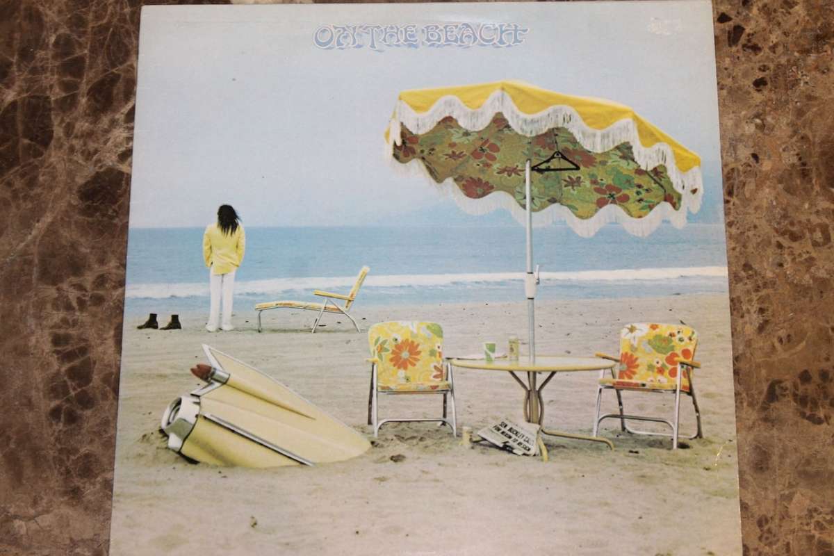 Neil Young - On The Beach (VG)