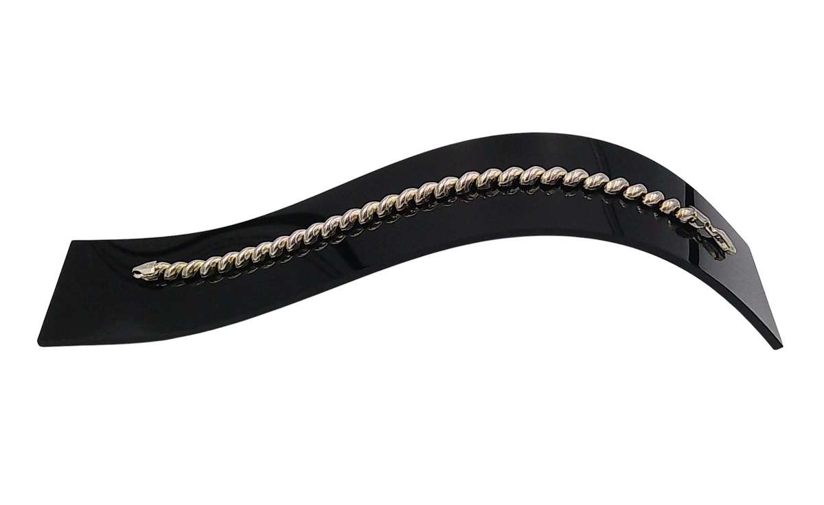 Fancy rivet bracelet