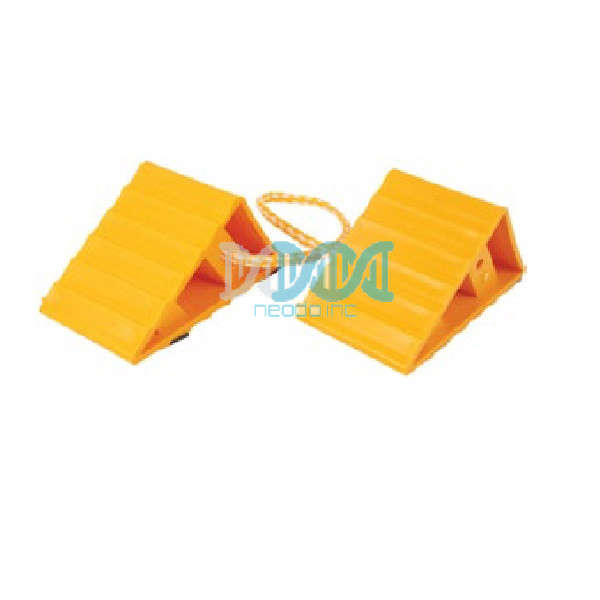 Wheel Chock Plastic With Rubber Mat