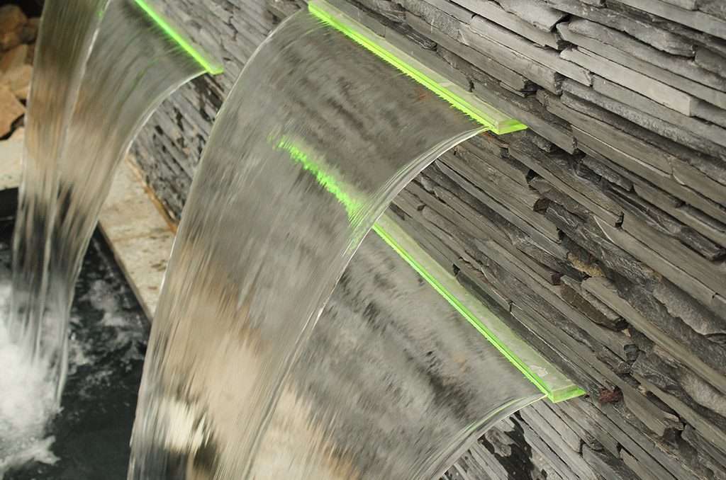 POOL WATERFEATURE WATER CURTAIN COLOUR CHANGING LED 300MM