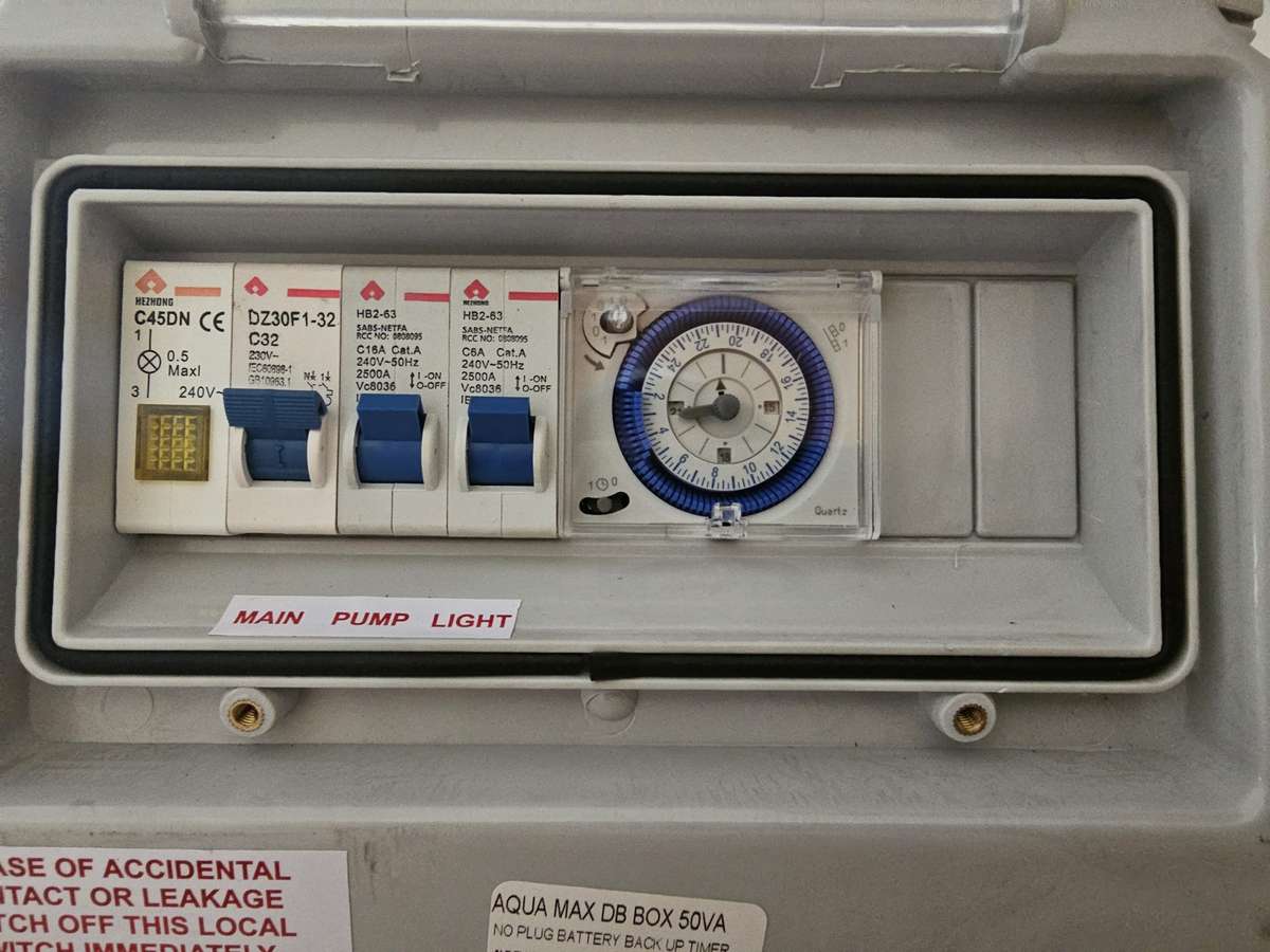 POOL DB BOX 18VA AQUAMAX INCL. TIME SWITCH