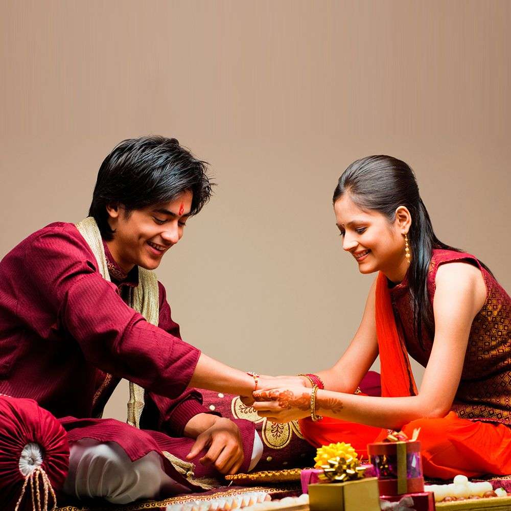 pX Raksha Bandan Rakhi Imitation Ruby Diamante Emerald Red String Rahkee