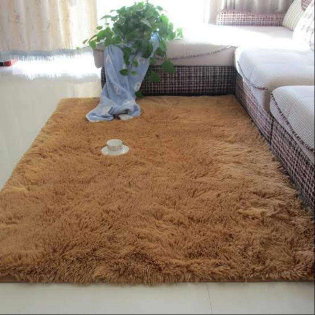 SMTE Soft And Fluffy Rug Carpet - Brown with keychain