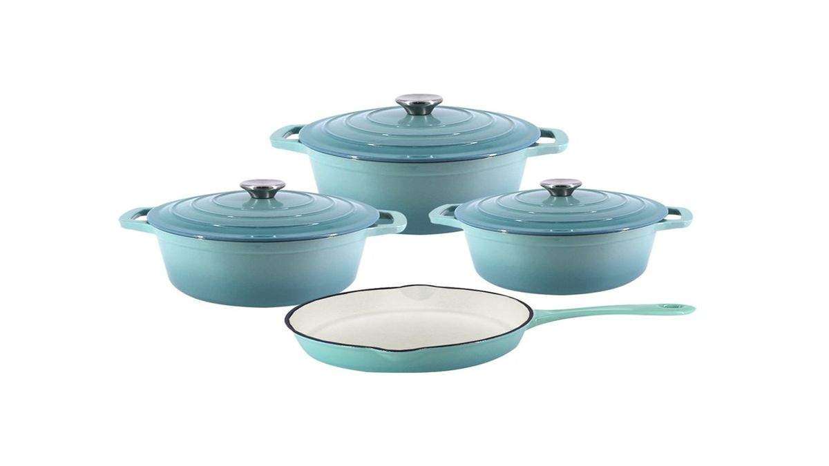 SMTE Blue Cast Iron Enamel 7 Pot with keychain