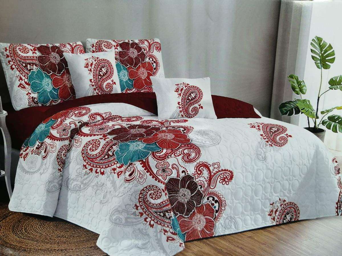 SMTE 5 Piece Quilt Set Red Flower Designed Bedspread Set with keychain