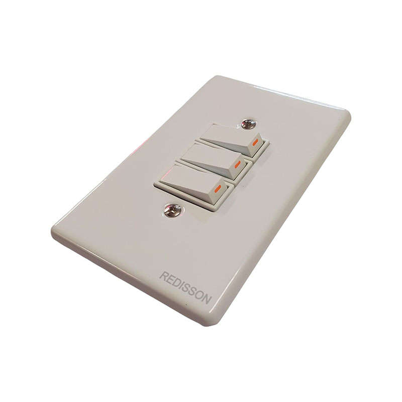 PLUGON Light Switch Steel 3 Lever 4 x 2