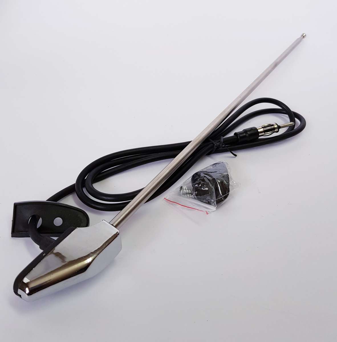 PILLAR MOUNT CAR ANTENNA