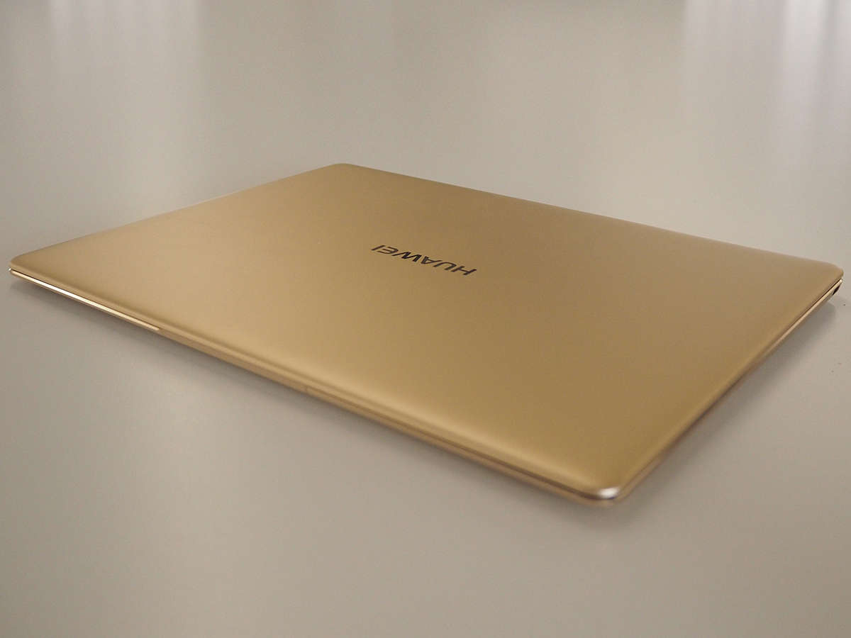 Huawei Matebook X | Core i7, 8GB Ram, 256GB SSD