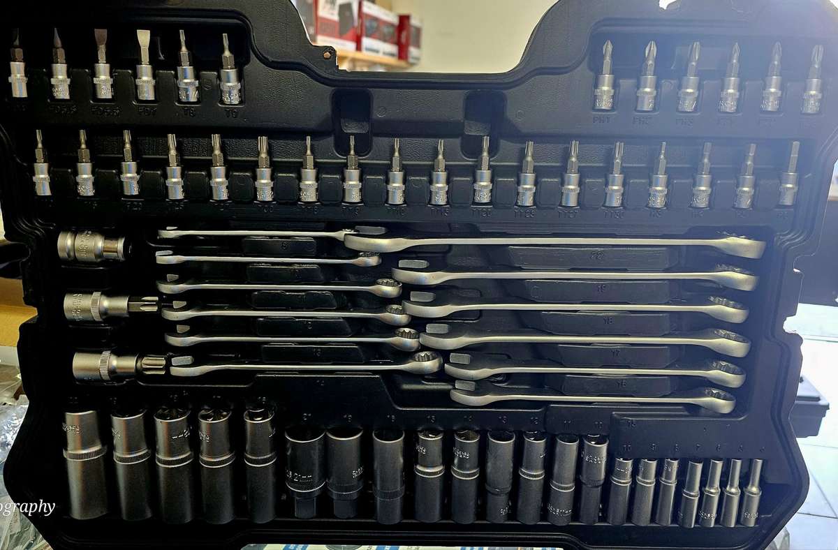 Tool kit 216 piece Tool set