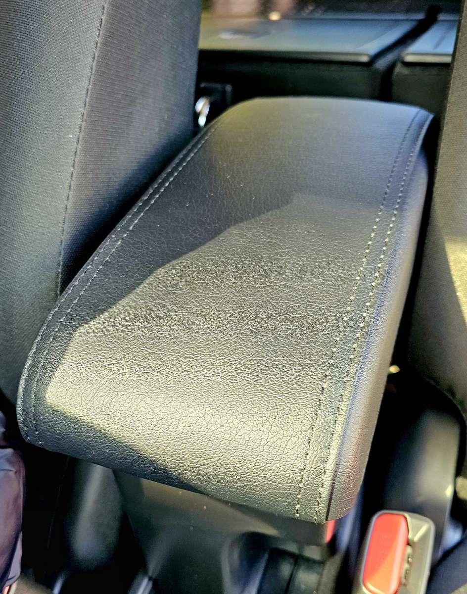 Suzuki Jimny Gen 4 Adjustable Armrest (With USB) 3 Door only