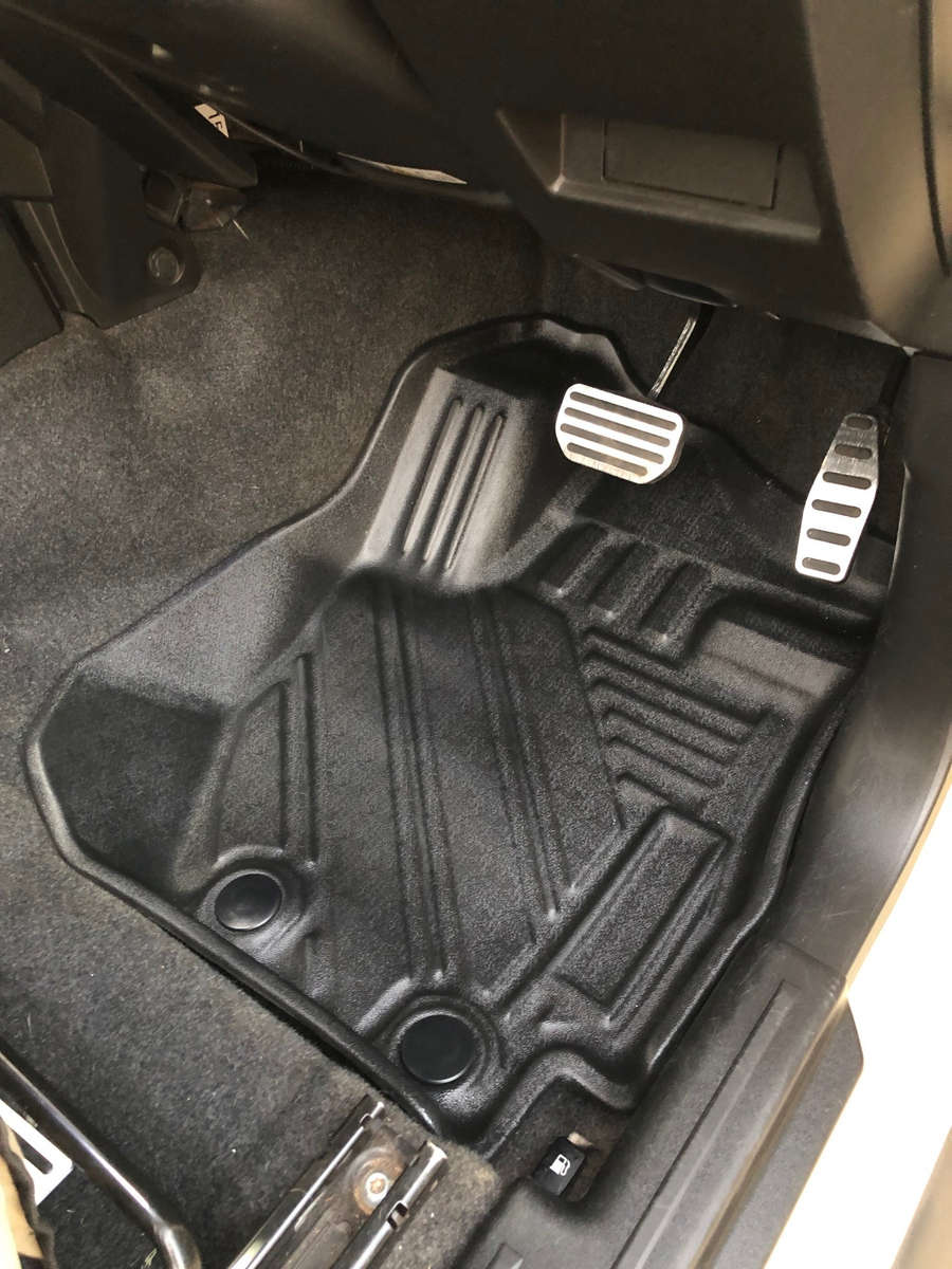 Suzuki Jimny 3 Piece moulded Mat Set Manual and Automatic 3 Door only
