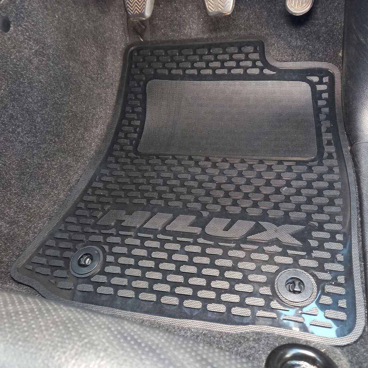 Toyota Hilux GD6 Interior Set