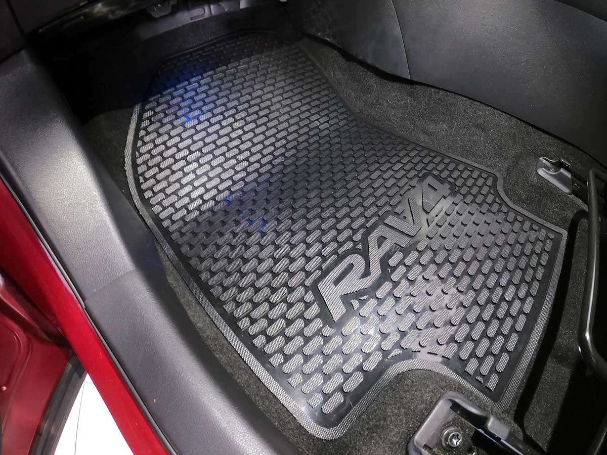 Toyota Rav 4 Interior Set