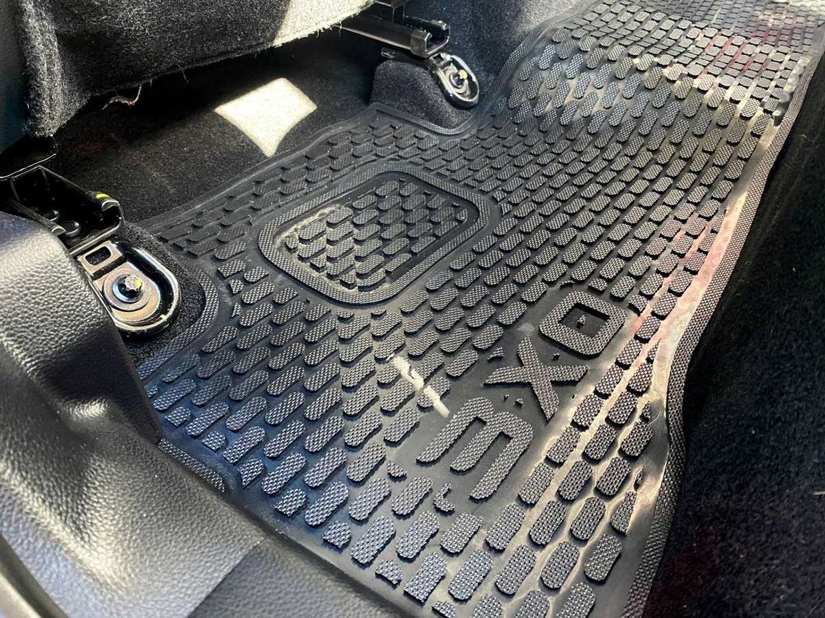 XUV 3X0 Interior Set