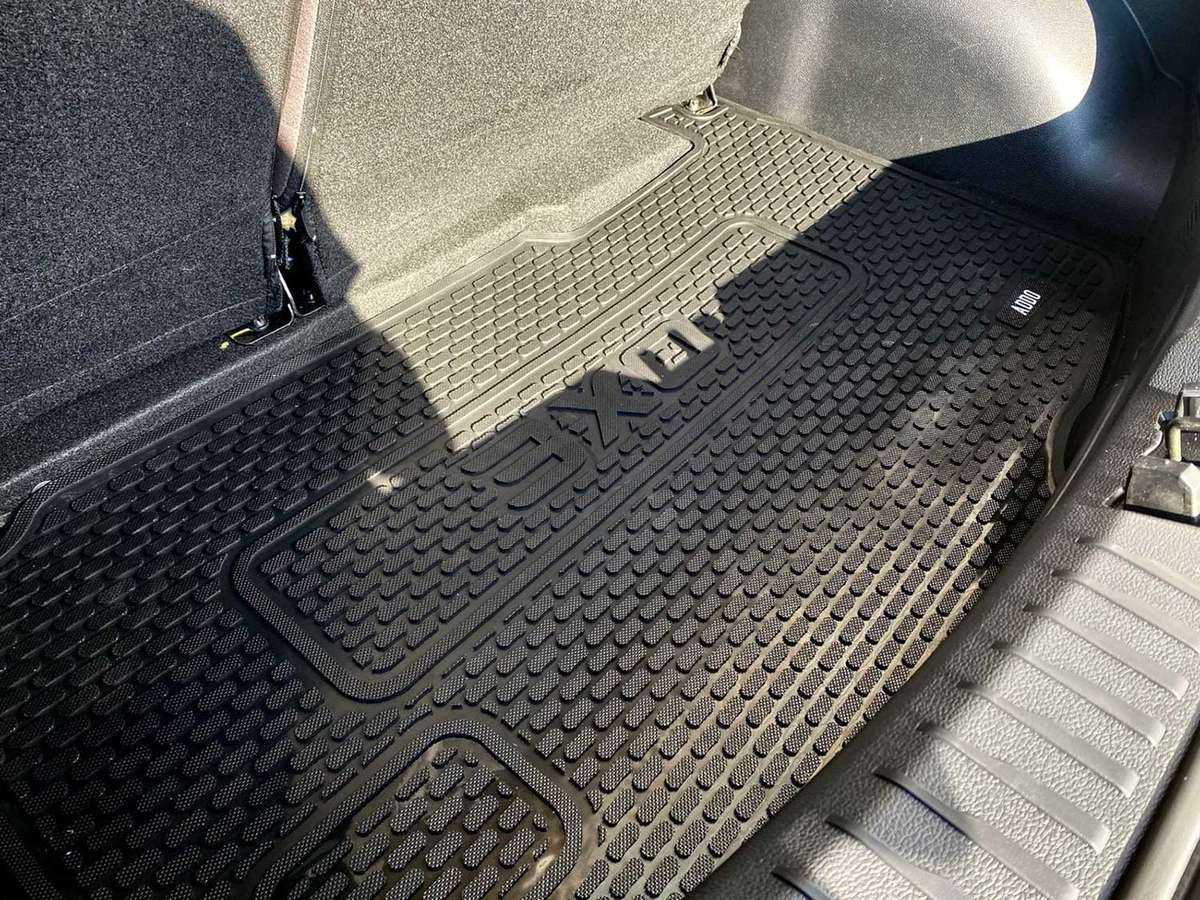 XUV 3X0 Boot Mat