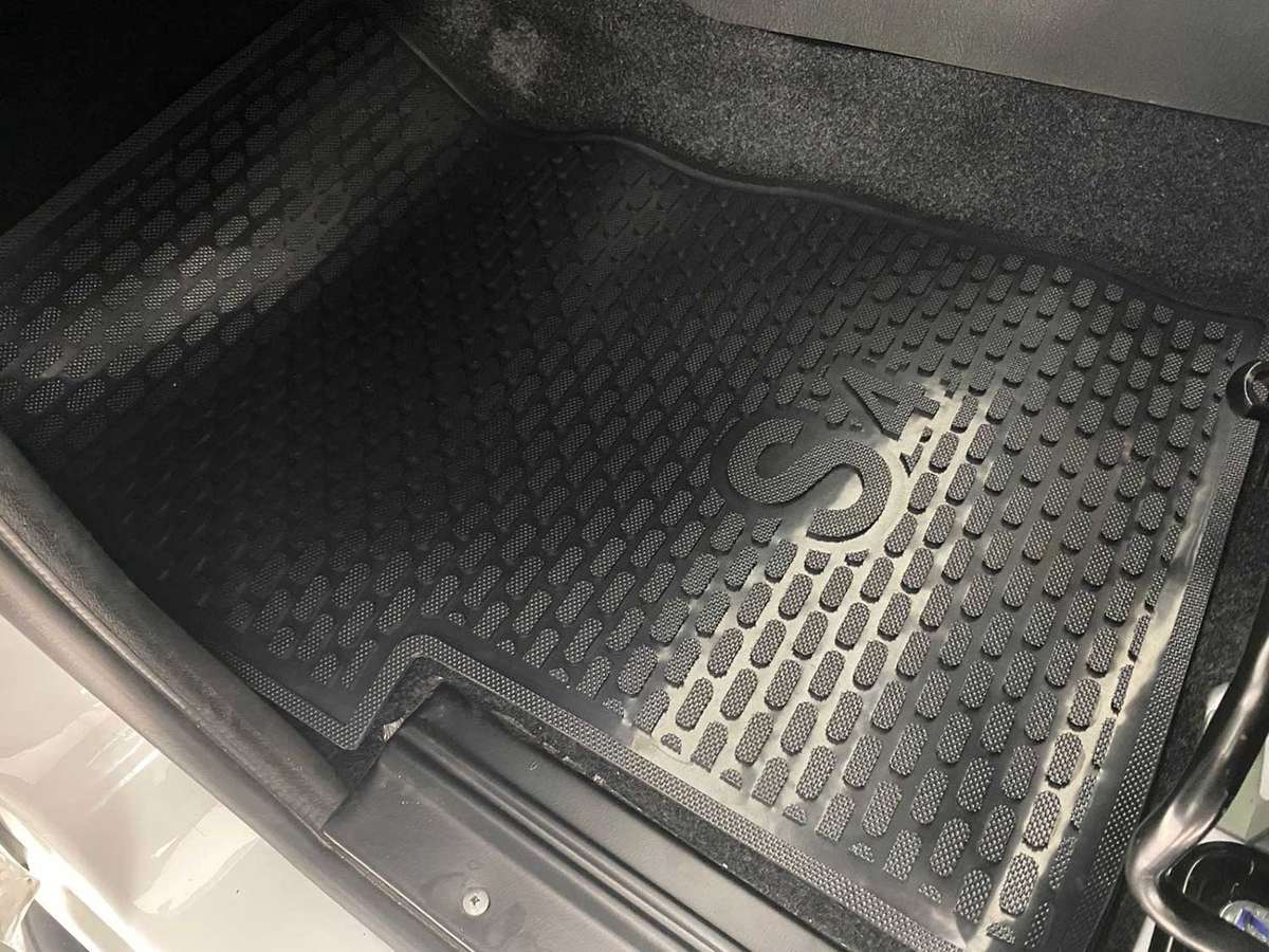 PIK UP S4 Single Cab - Front Set