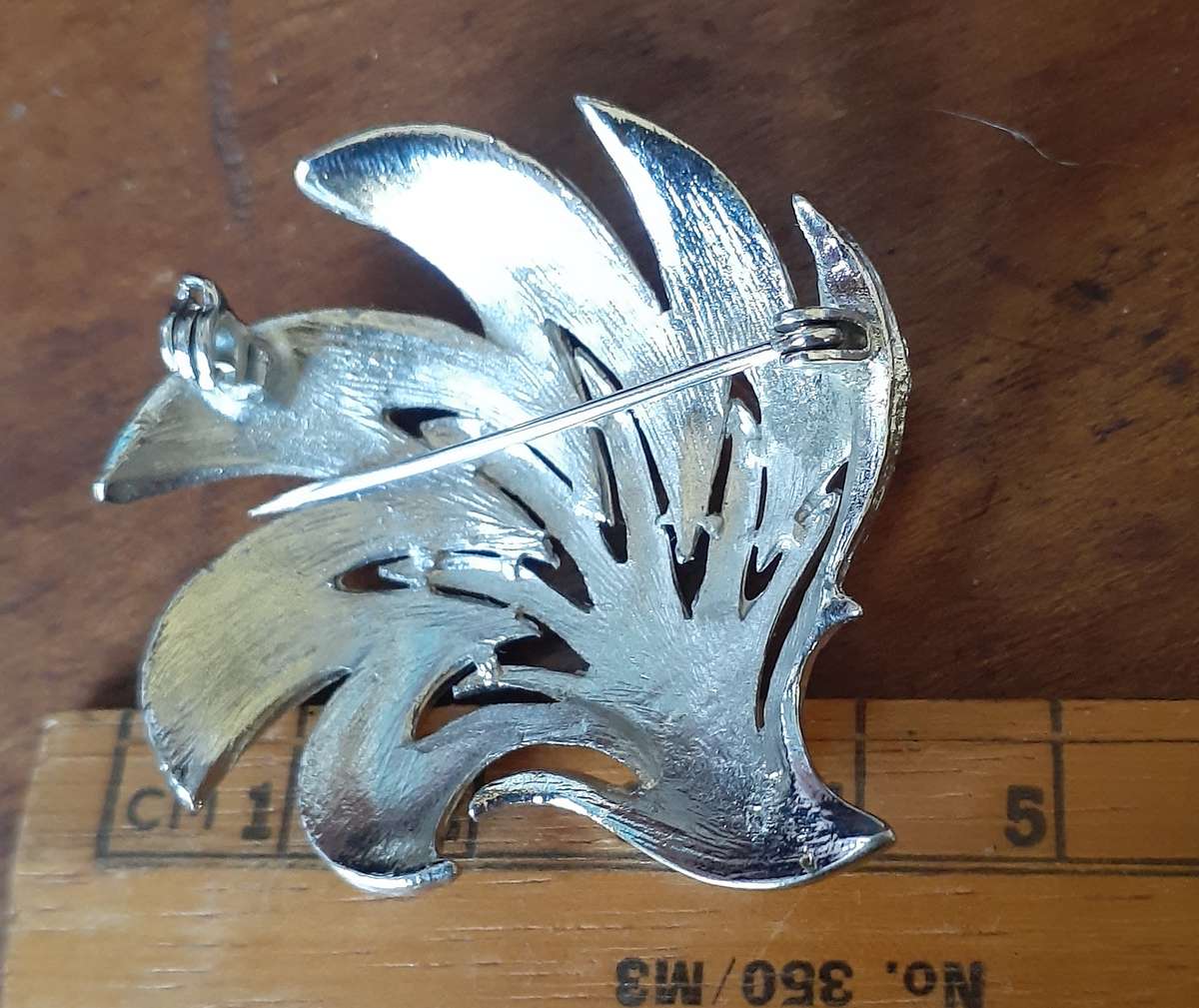 Silver Metal vintage brooch - Styalized Tree