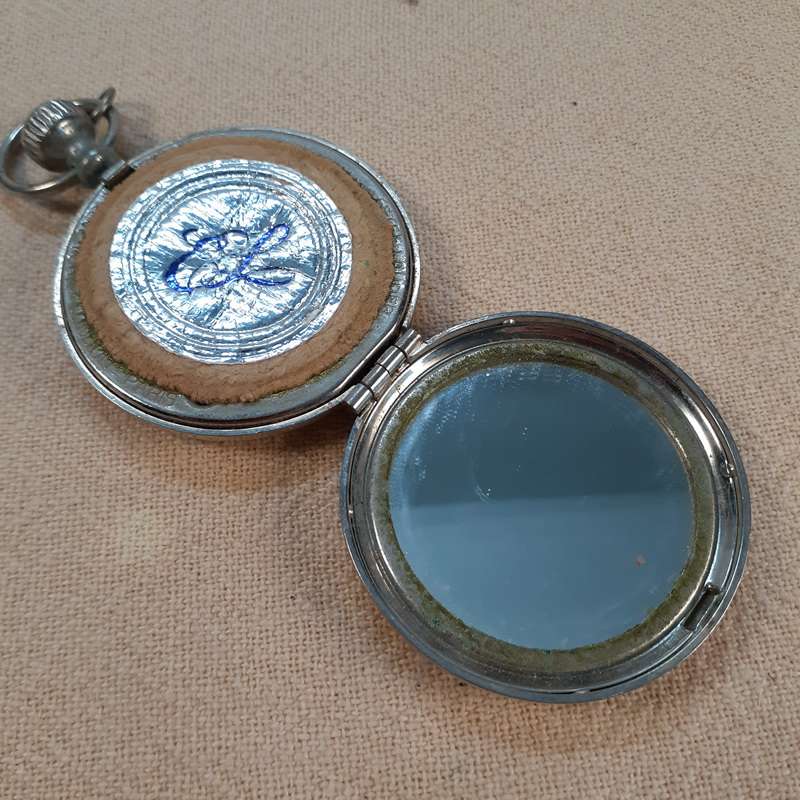 Powder Compact Este Lauder Pocket Watch style 1950's