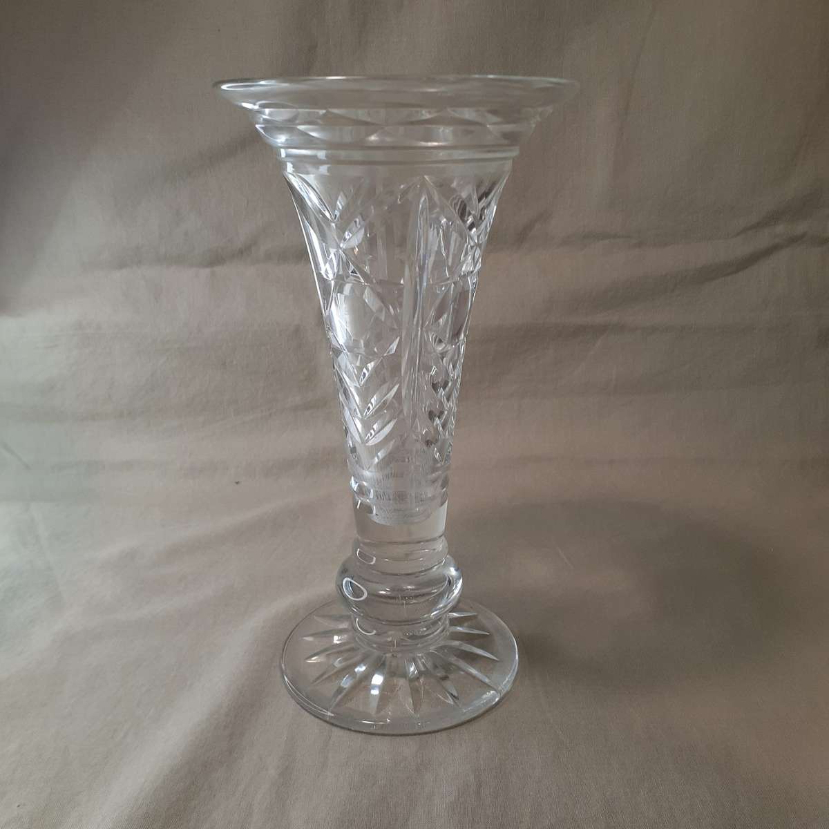 Lead Crystal hand cut glass vase - Vintage