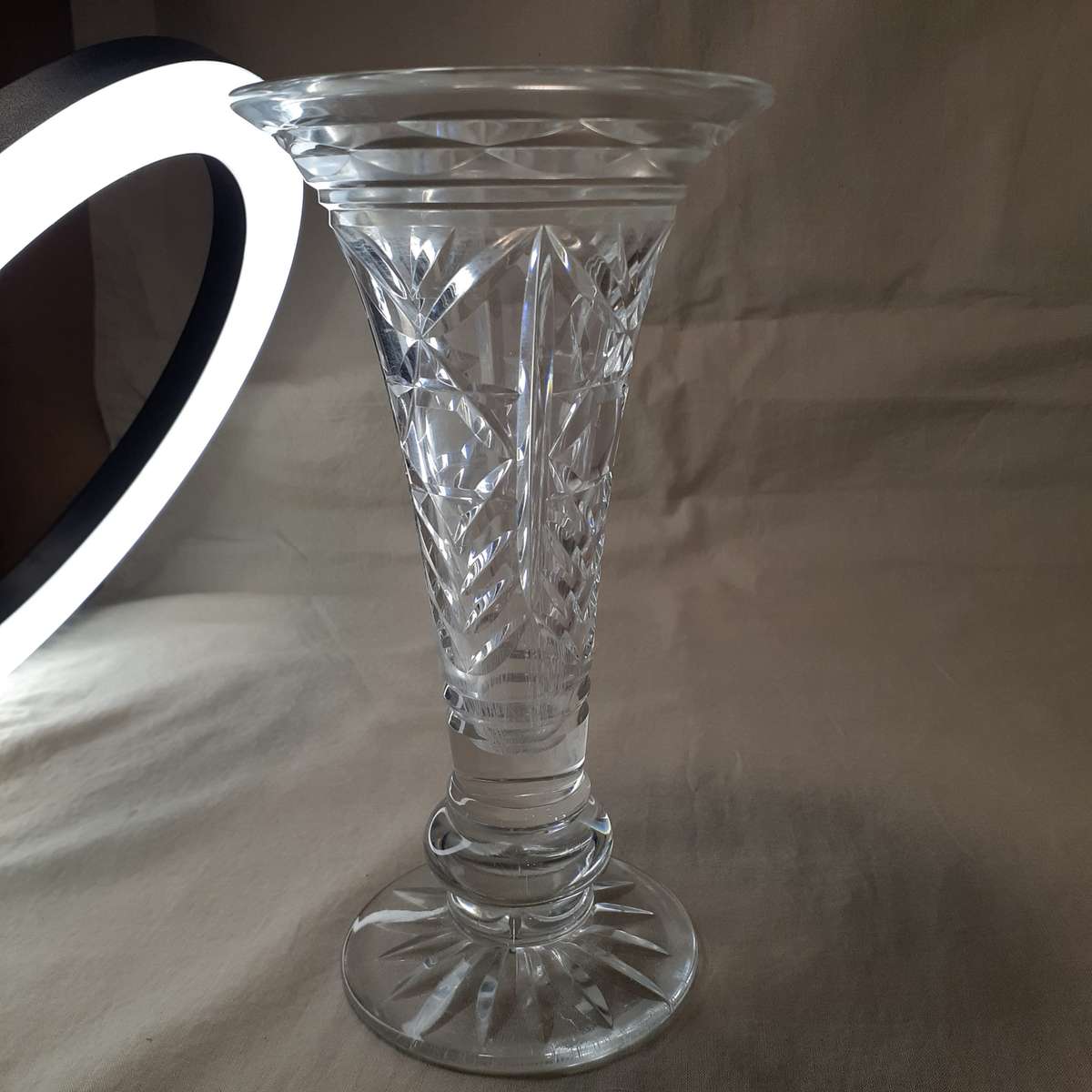 Lead Crystal hand cut glass vase - Vintage