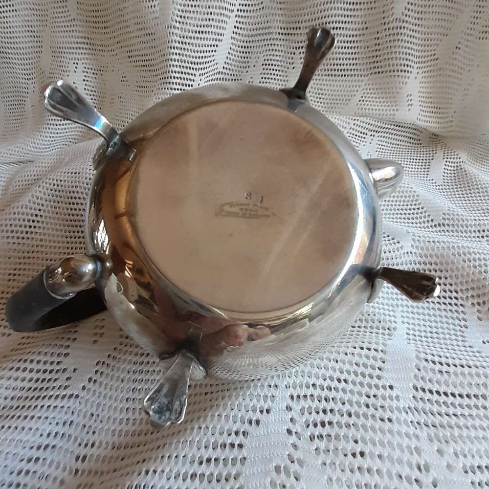 Silver Plate Tea Pot Yeoman Plate