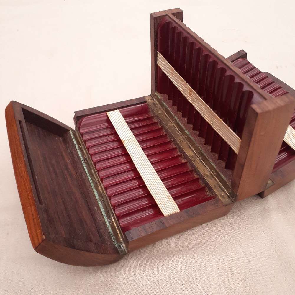 1920 wooden Cigarette box - 48 cigarettes - bakelite holders