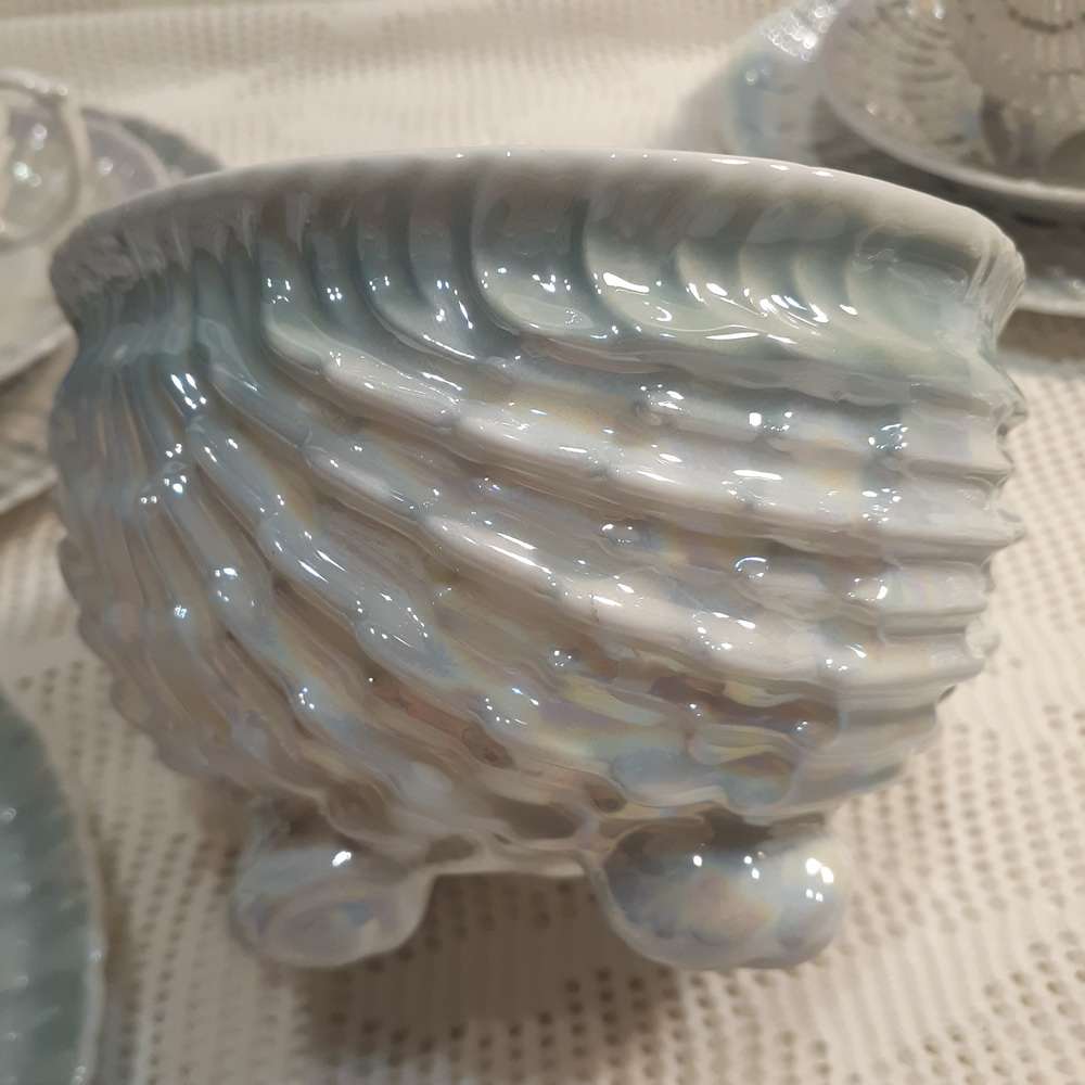 6 Bohemian tea trios - pearl lustre irridescent Victoria Austria plus 2 bowls