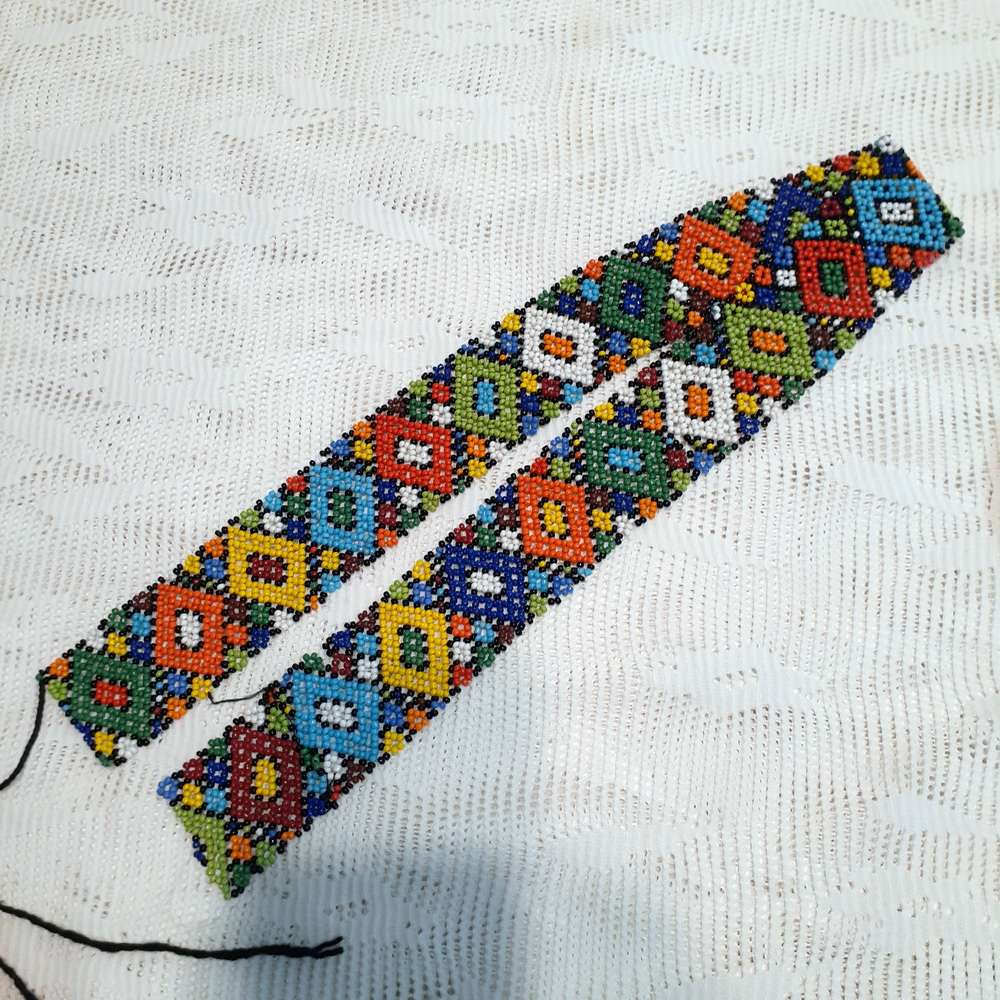 Sold Bob August 25  Zulu beadwork belt band - glass beads