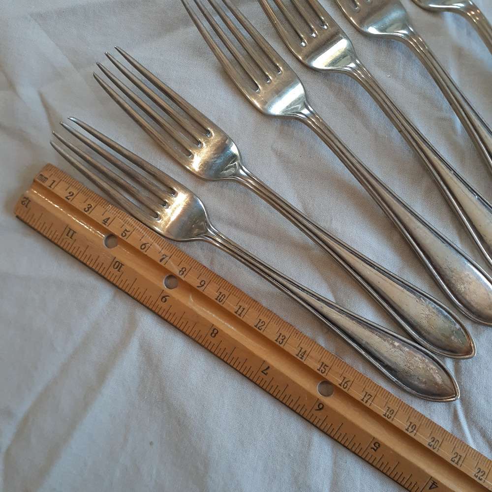 6 good heavy quality forks (10 DWTS per dozen - Sheffield England)