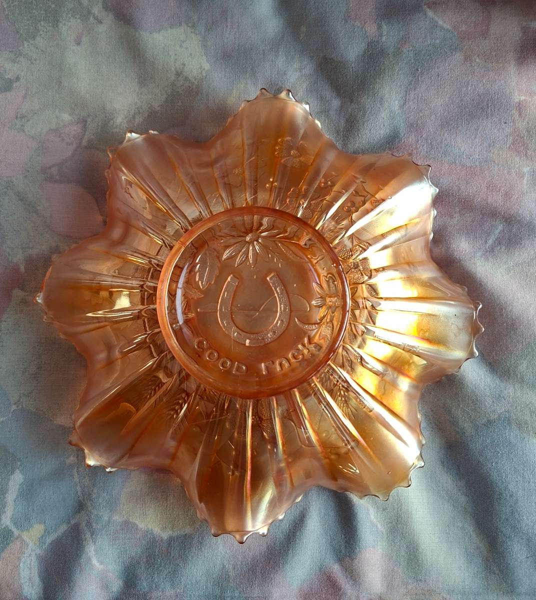 Carnival Glass bowl - Irridescent amber gold - Good Luck - horseshoe and flowers  22 dia