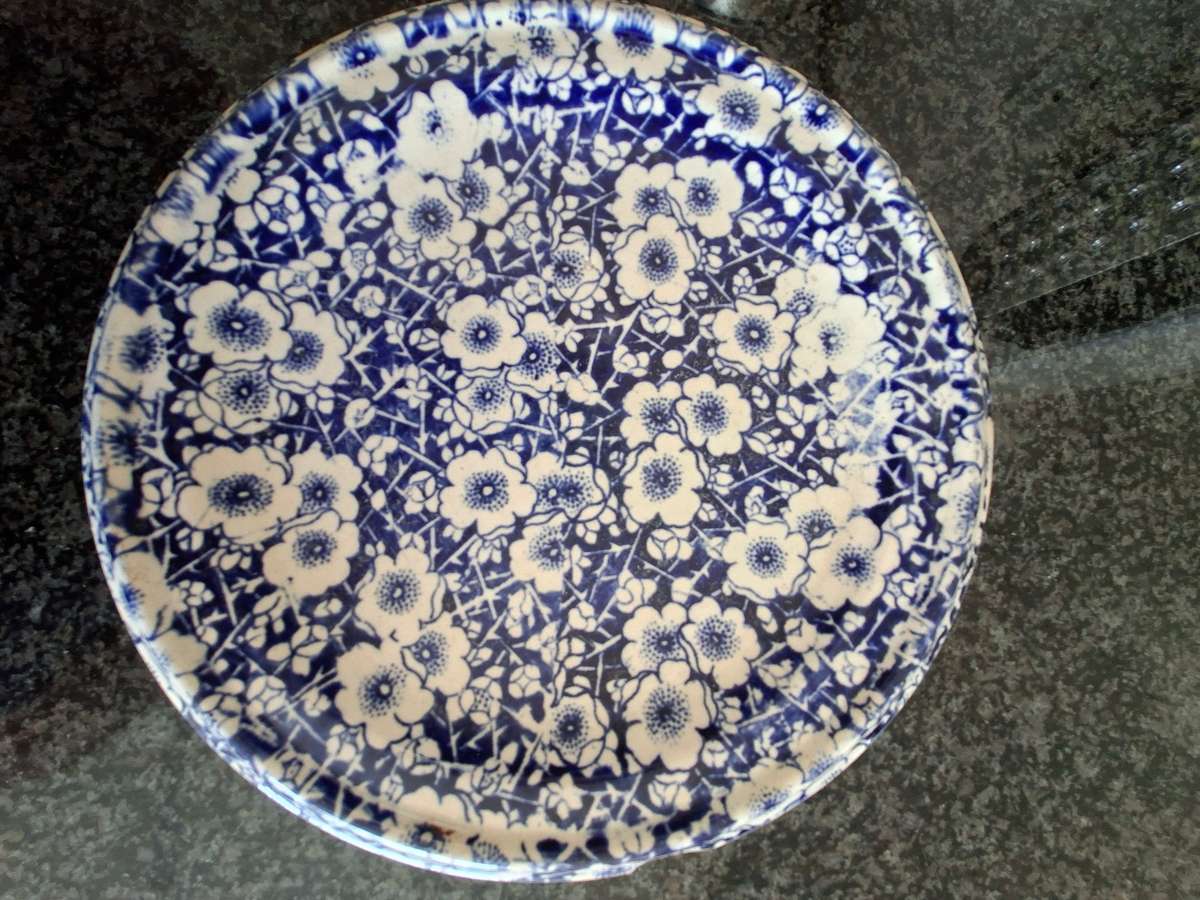 Antique Ironstone trivet - blue and white