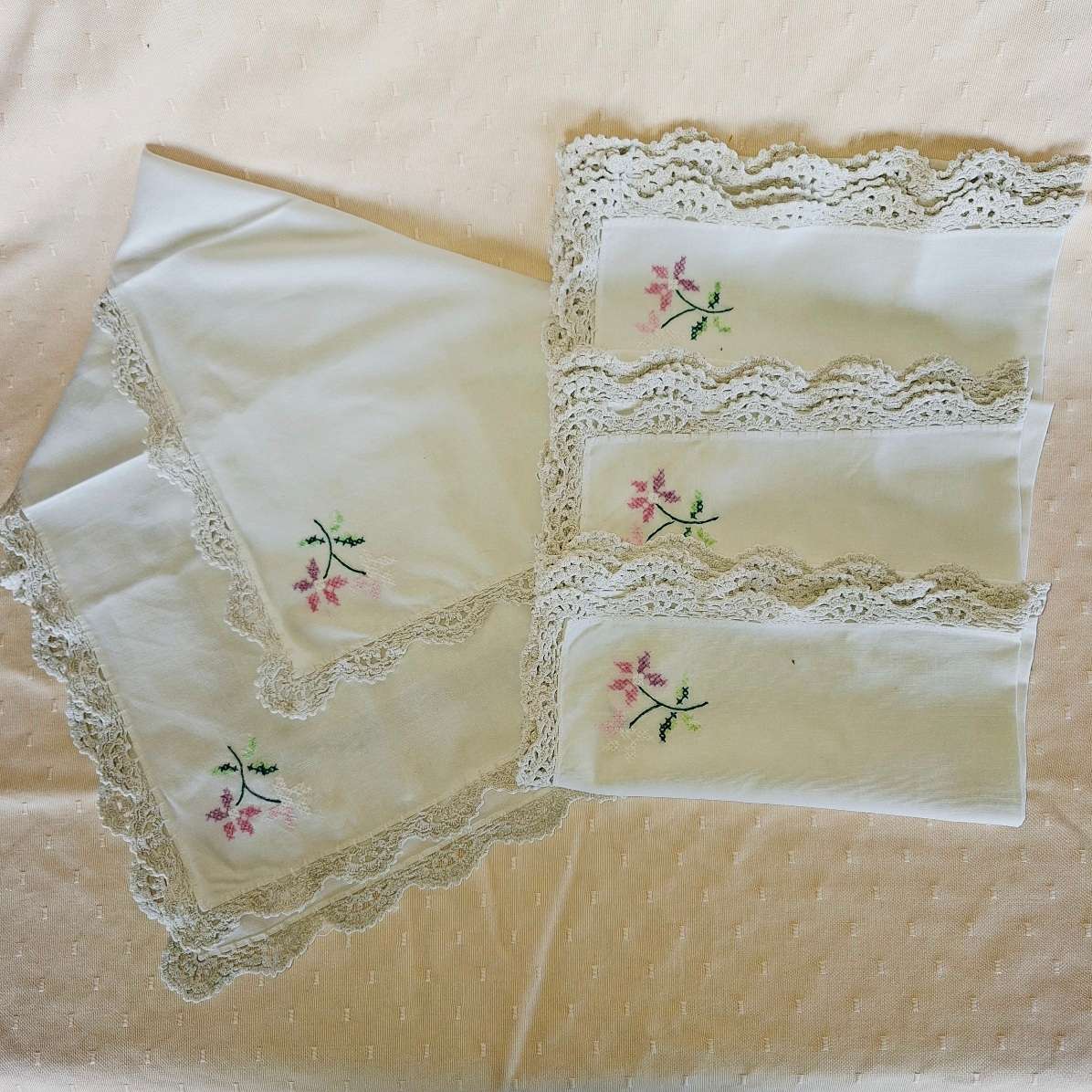 5 Crochet embroidery vintage table napkins 40 x 40 cms cotton serviettes