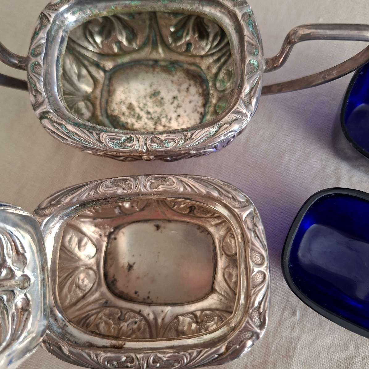 Silver plate Mustard and Salt set - glass inners with spoons.  Excalibur Plate