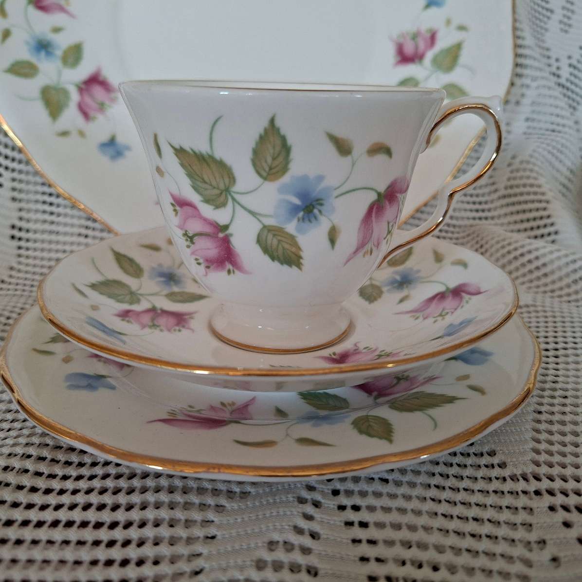 Tea Set Queen Anne 6 trios cake plate sugar basin and milk jug