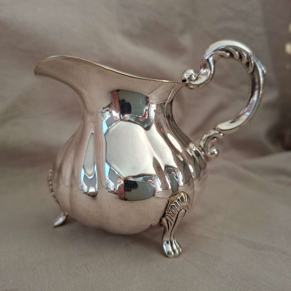 Silver plate cream jug - small