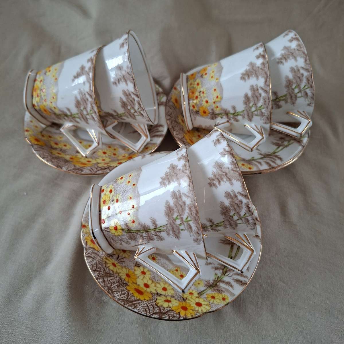 English porcelain Coffee set made by Standard -5 trios, coffee pot, sugar bowl, and milk jug