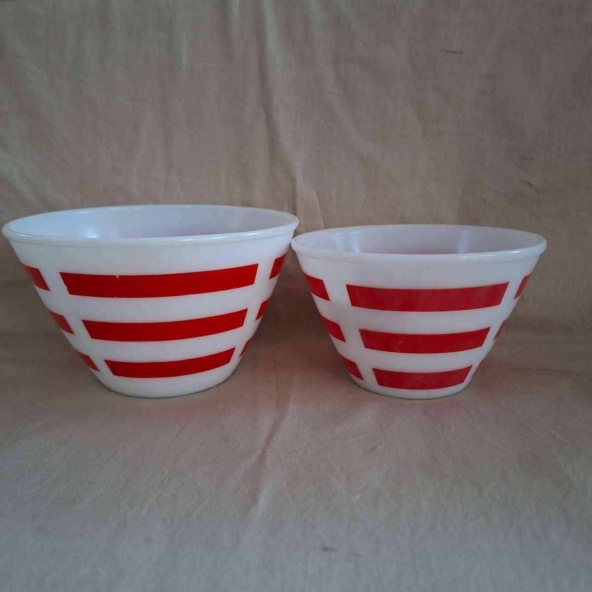 kitchenalia - 2 opalex bowls milky glass with bold red stripes
