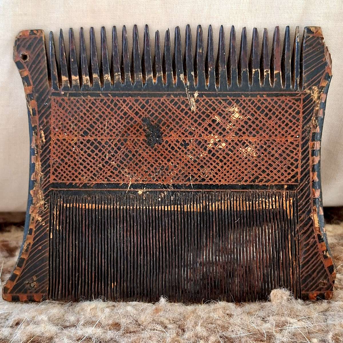 Old Persian Wooden Comb Lacquered  - antique 19th cenuary? Qajar